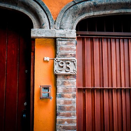 מקסיקו סיטי Suites Cuija Coyoacan מראה חיצוני תמונה